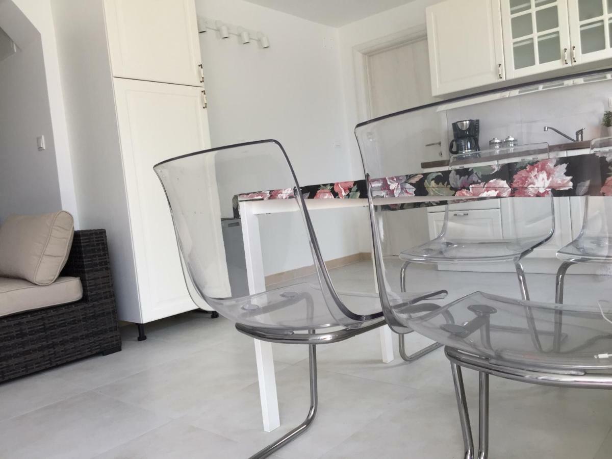 Fig Tree Apartment Povlja  Luaran gambar